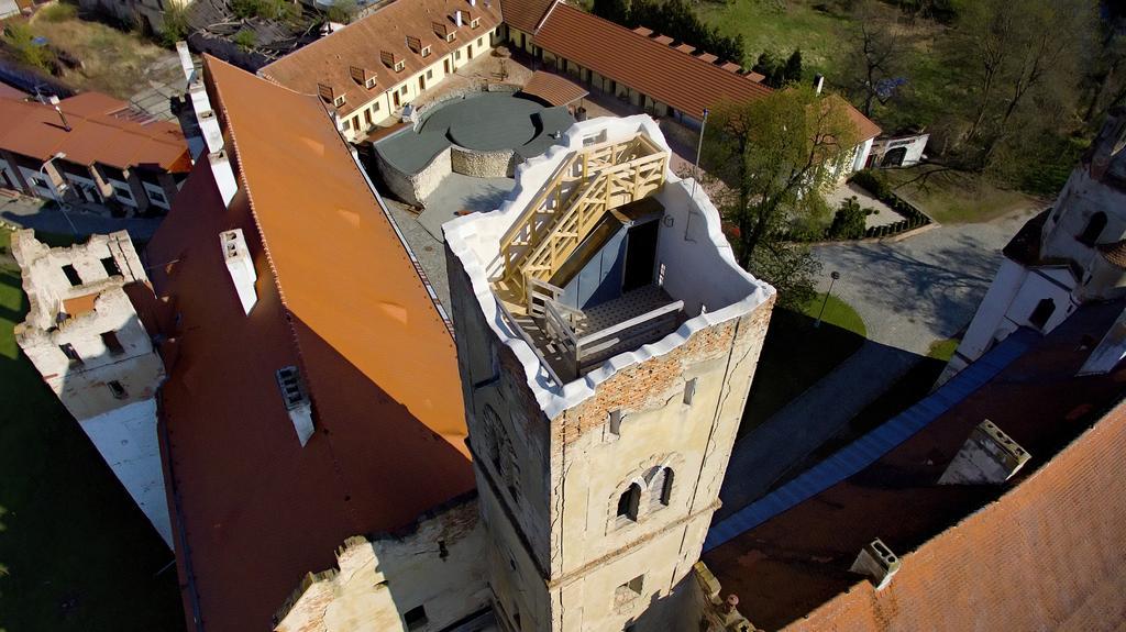 Zamecky Penzion Rotunda Břeclav Dış mekan fotoğraf
